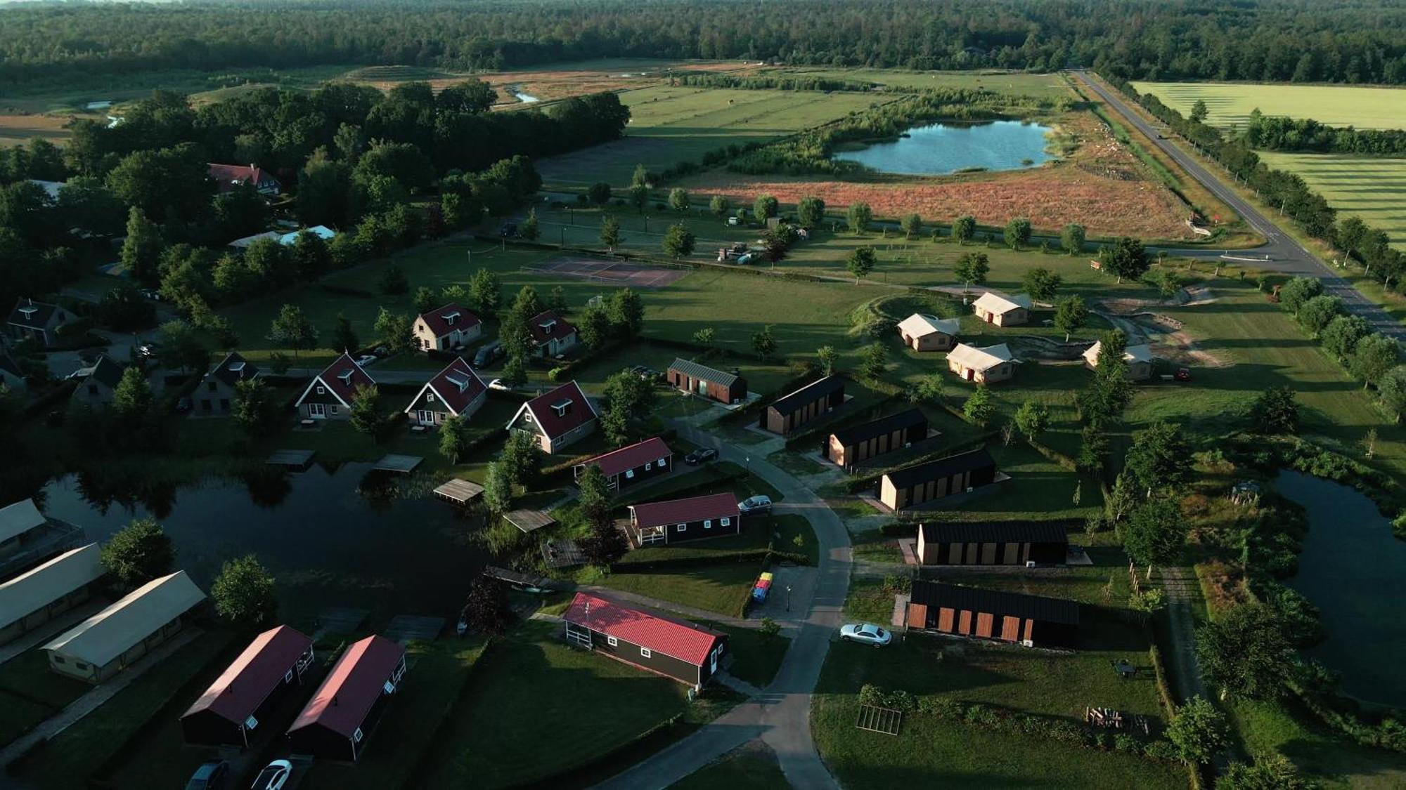 Hotel Tiny House Xxl Bant Esterno foto